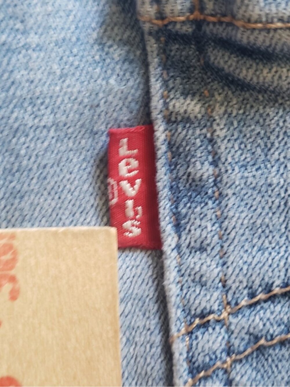 Levi's Women's Mid-Length Denim Shorts Light Wash Size 30 Classic Casual Summer - Picture 13 of 16